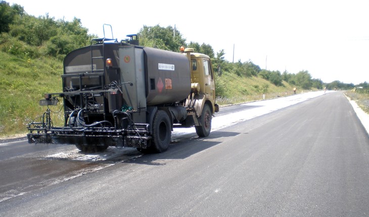 BonarPave installed on a bitumous tack coat